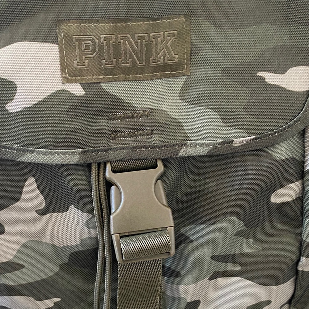 PINK Victoria's Secret Green Camo Backpack - Picture 8 of 8